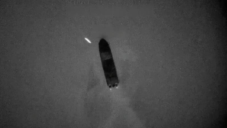 Exército dos EUA mata 2 em ataque a barco no Caribe