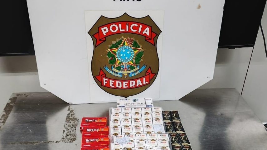 Agentes da Deain apreenderam mercadorias proibidas na bagagem do passageiro