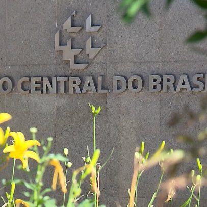 Inflação em alta leva BC a cortar juros em ambiente adverso