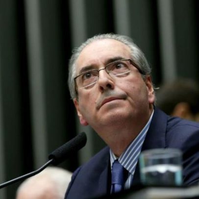 Eduardo Cunha recebe placa e apresenta propostas em 200 anos da Câmara