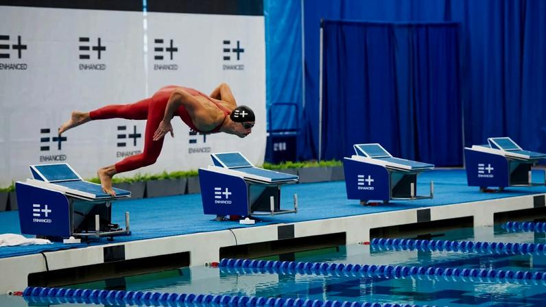Nadador Kristian Gkolomeev: dopado, ele bateu o recorde mundial dos 50 metros no nado livre. (Foto: Divulgação/Enhanced Games)