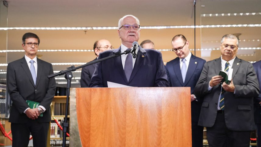 Esdon Fachin divulgou, em 6 de maio, presença em lançamento de livro em homenagem a Gilmar Mendes na biblioteca do STF (Foto: Antonio Augusto/STF)