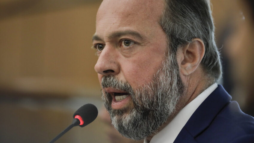 Na imagem, o ministro de Minas e Energia, Alexandre Silveira