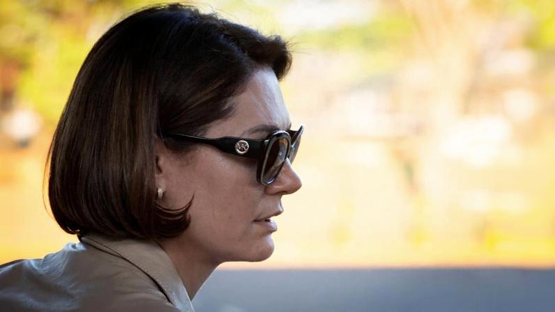 Ex-primeira-dama Michelle Bolsonaro chega de viagem em brasília - Metrópoles