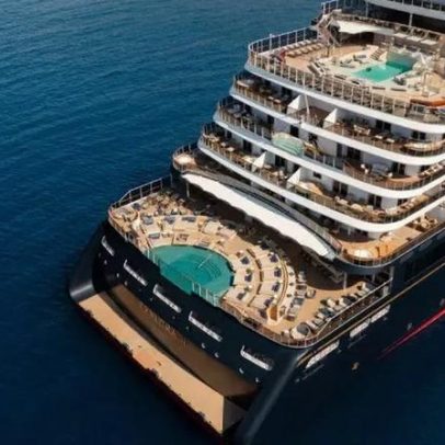 Hotel boutique flutuante no Rio Amazonas disputa espaço com barcos