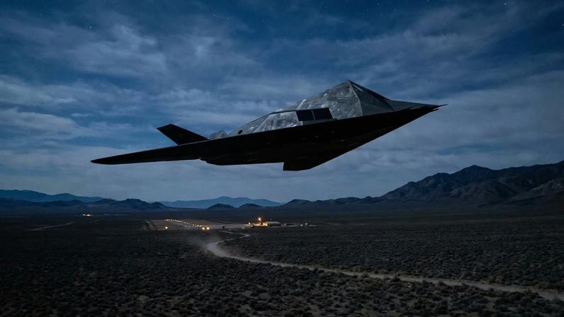 F-117 em hangar escuro reforça o sigilo do projeto