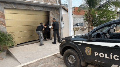 Policial o responsável pelo roubo da droga e pela separação dela para a outra equipe distribuir