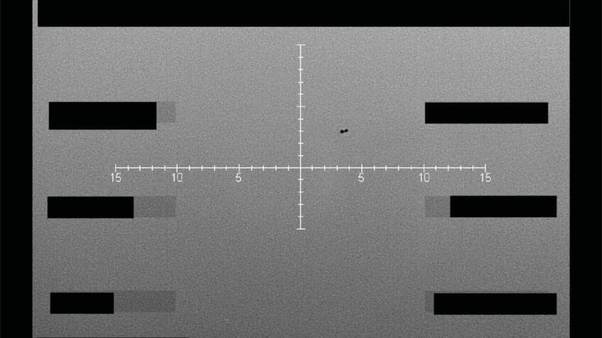 Foto divulgada pelo FBI mostra objeto não identificado sobrevoando oeste dos EUA em setembro de 2025