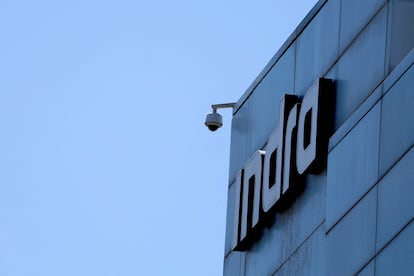 Ações da Indra sobem 2% após saída de Escribano da empresa