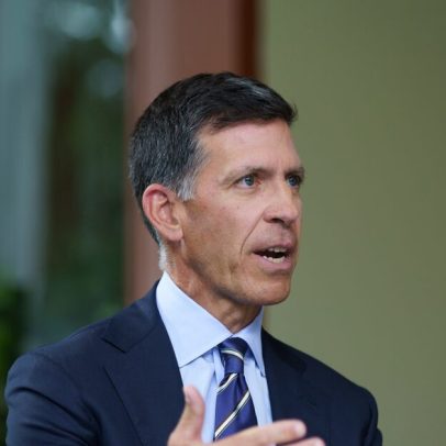 Goldman Sachs aposta em IA para crescer sem contratar mais