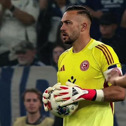 Schalke vence Dusseldorf por 1 a 0 na 2. Bundesliga