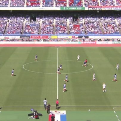Yokohama F. Marinos e Kashima Antlers empatam 0-0 no início do jogo