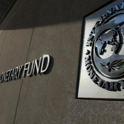 Economista-chefe do FMI deixa o cargo após 4 anos.