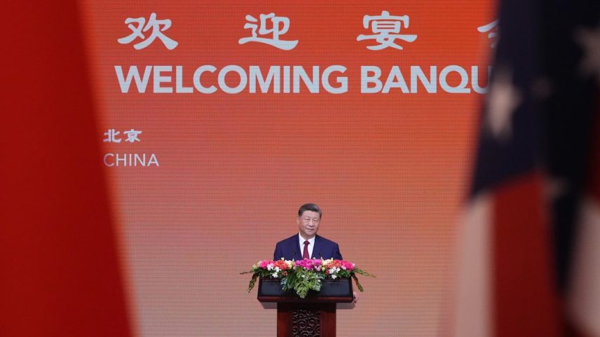 O presidente da China, Xi Jinping, discursa em um jantar de Estado por conta da visita do presidente dos Estados Unidos, Donald Trump, a Pequim