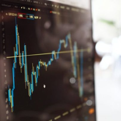 Selic em 14,5%: impactos para investidores e endividados
