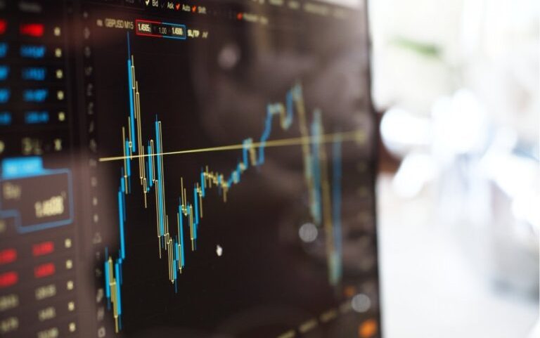 UBS BB enxerga somente um corte na taxa de juros Selic / Freepik