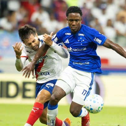 Cruzeiro vence Bahia na Fonte Nova e se afasta do Z-4