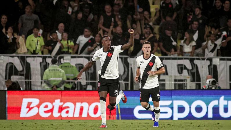 Vasco empata com o Flamengo nos minutos finais, com a lei do ex em ação