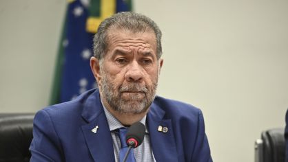 Ministro da Previdência, Carlos Lupi, em sessão da Comissão de Previdência, Assistência Social, Infância, Adolescência e Família da Câmara dos Deputados