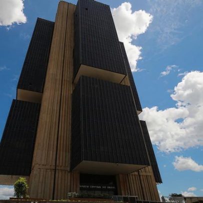 Mercado eleva projeção de inflação para 4,92% e sinaliza Selic a 13,25%