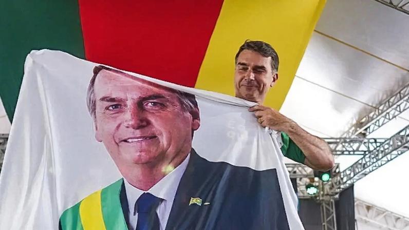 Flávio Bolsonaro, senador e candidato presidencial do Partido Liberal — (Mateus Raugust/Divulgação)