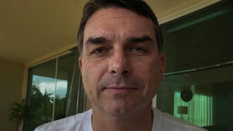 Flávio Bolsonaro em vídeo publicado no instagram no início da tarde desta sexta-feira, 1º