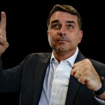 Flávio cita evangélicos para justificar chamar Vorcaro de irmão
