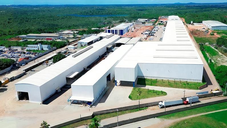 Sede da Projeart em Eusébio: empresa produz 5.000 toneladas de aço por mês (Projeart/Divulgação)