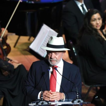 Lula afirma ter virado especialista em criar consumidores para a indústria