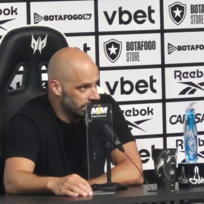 Franclim Carvalho defende esquema do Botafogo após derrota para o Remo