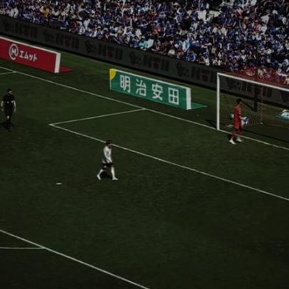 Pênalti cobrado por Makoto Mitsuta em V-Varen Nagasaki x Vissel Kobe