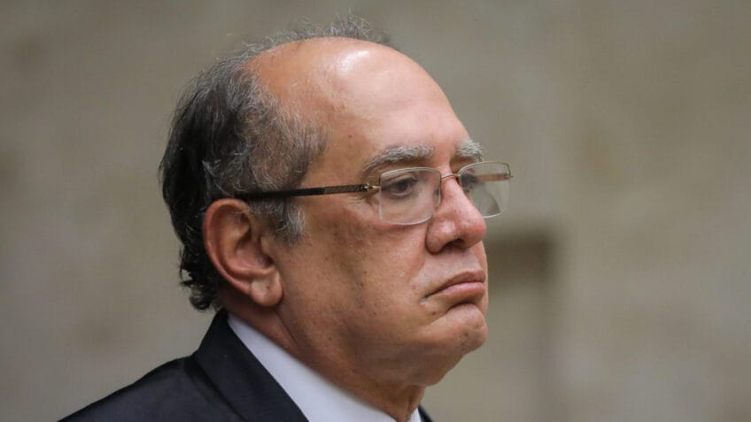 O ministro Gilmar Mendes (na imagem) em sessão plenária do STF
