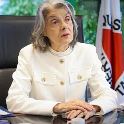 Cármen Lúcia analisa obstáculos para ampliar participação feminina no STF