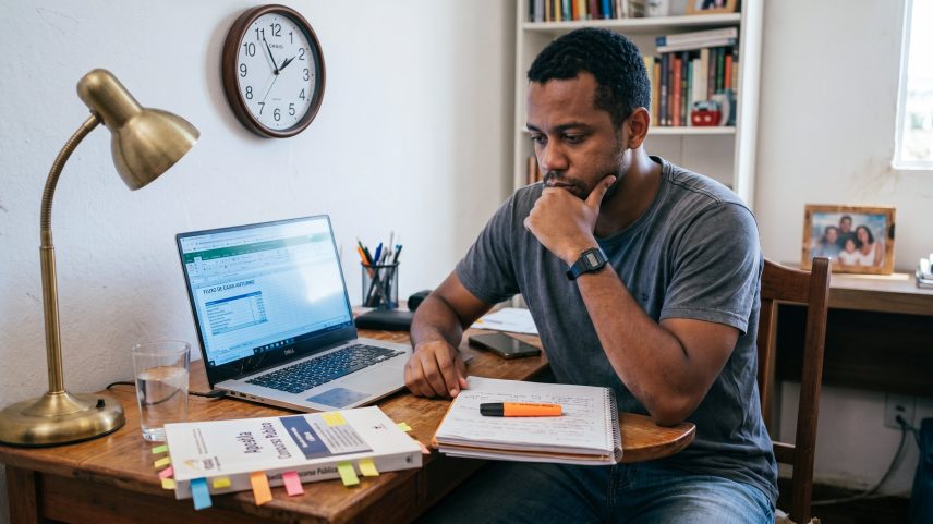Como estudar para concursos com apenas duas horas livres diárias