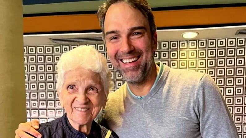 Tadeu Schmidt emocionou seguidores ao se despedir da mãe, Dona Janira, um mês após perder o irmão Oscar Schmidt.
