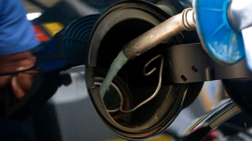 Proposta do governo eleva a mistura de etanol na gasolina de 30% para 32% e abre debate sobre o aumento do biodiesel no diesel, atualmente em 15%