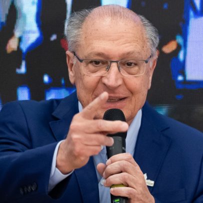 Alckmin afirma que única política de segurança de Bolsonaro era liberar arma