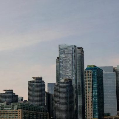 PIB do Brasil tem 6º maior crescimento entre 45 países e volta a ser 10º mundial