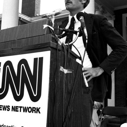 CNN, com Ted Turner, pioneira na transmissão de guerras
