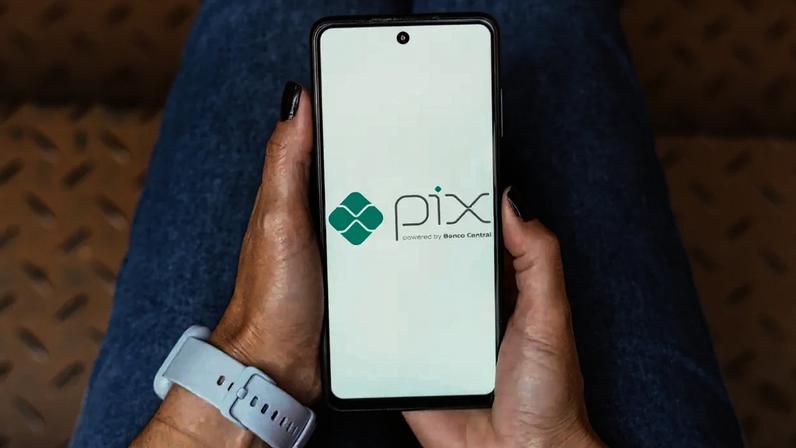 Pix e a guerra fria nas lives: varejistas se dizem pressionados pelas plataformas e bandeiras de cartão a evitar a divulgação de descontos no pagamento via Pix (Rafael Henrique/SOPA Images/Getty Images)