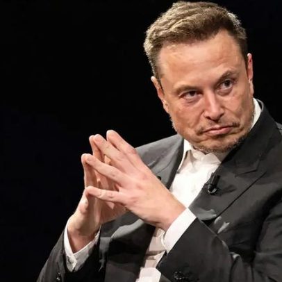 Elon Musk analisa fusão da SpaceX e Tesla para criar gigante de IA, diz CNBC