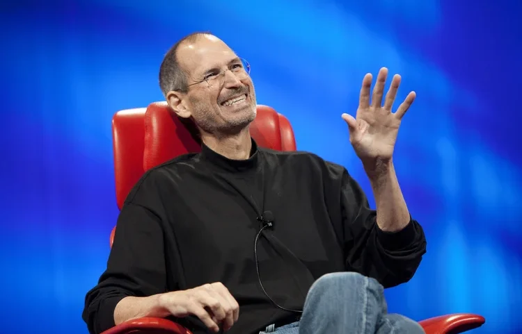 Yesim Saydan treinou um GPT personalizado com 40 horas de transcrições para "consultar" Steve Jobs em decisões criativas (Rick Smolan/Against All Odds Productions/Reprodução)