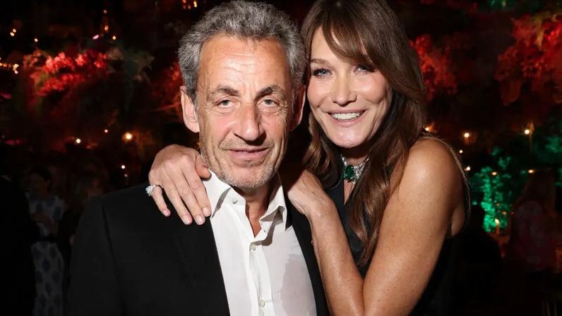Nicolas Sarkozy e Carla Bruni - 06/11/2022 (Daniele Venturelli/Getty Images)