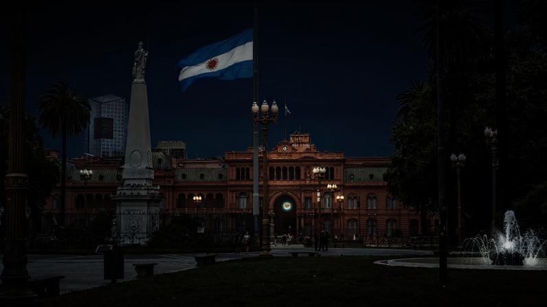 O acordo FMI com a Argentina, com acesso a cerca de 21 bilhões de dólares, foi aprovado em 11 de abril de 2025