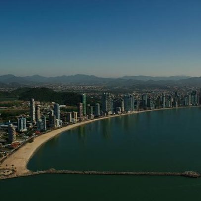 Obra pode elevar preço do metro quadrado da praia acima de Balneário Camboriú