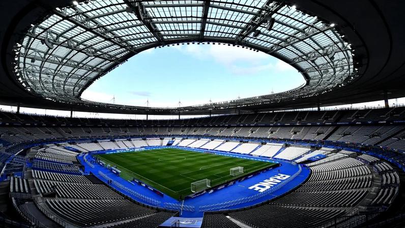 Stade de France, em Paris, vai ser o palco da partida entre Lens e Nice nesta sexta, 22 (Franco Arland - UEFA/UEFA/Getty Images)