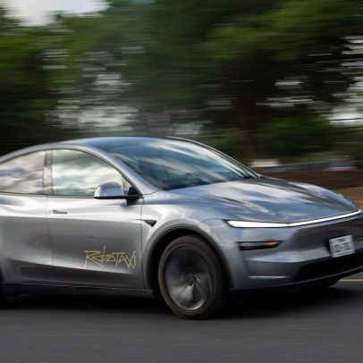 Tesla detalha acidentes de robotáxi e as pessoas envolvidas