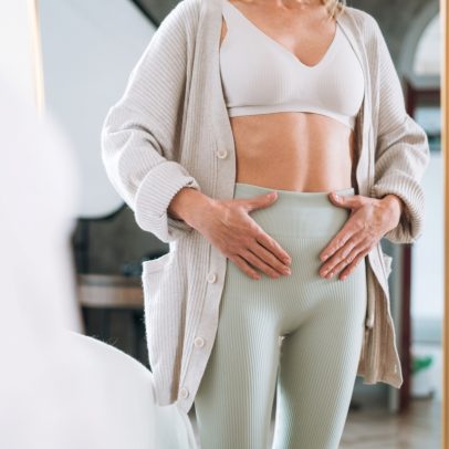 Fortalecimento do core ajuda mulheres 60+ a manter vida ativa