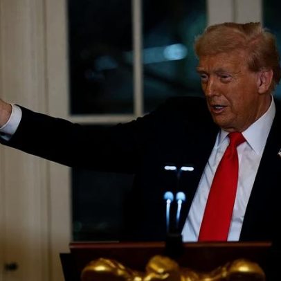 Funcionários de Trump citam relatório centenário como aprovação para Arco de 250 pés em DC