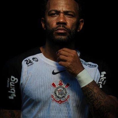 Após convocação, futuro de Memphis Depay no Corinthians permanece incerto